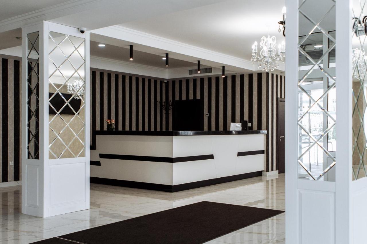 Congress Hotel Verhovina Petropavlovskaya Borshchagovka ภายนอก รูปภาพ