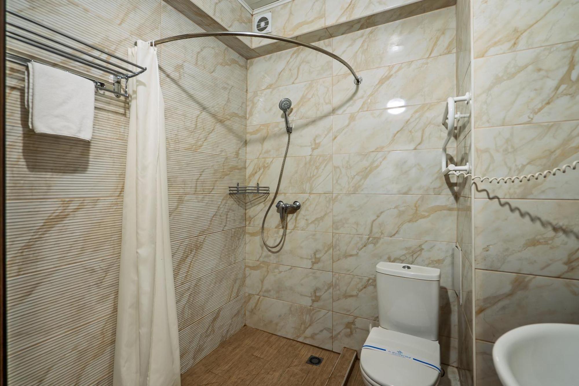 Congress Hotel Verhovina Petropavlovskaya Borshchagovka ภายนอก รูปภาพ